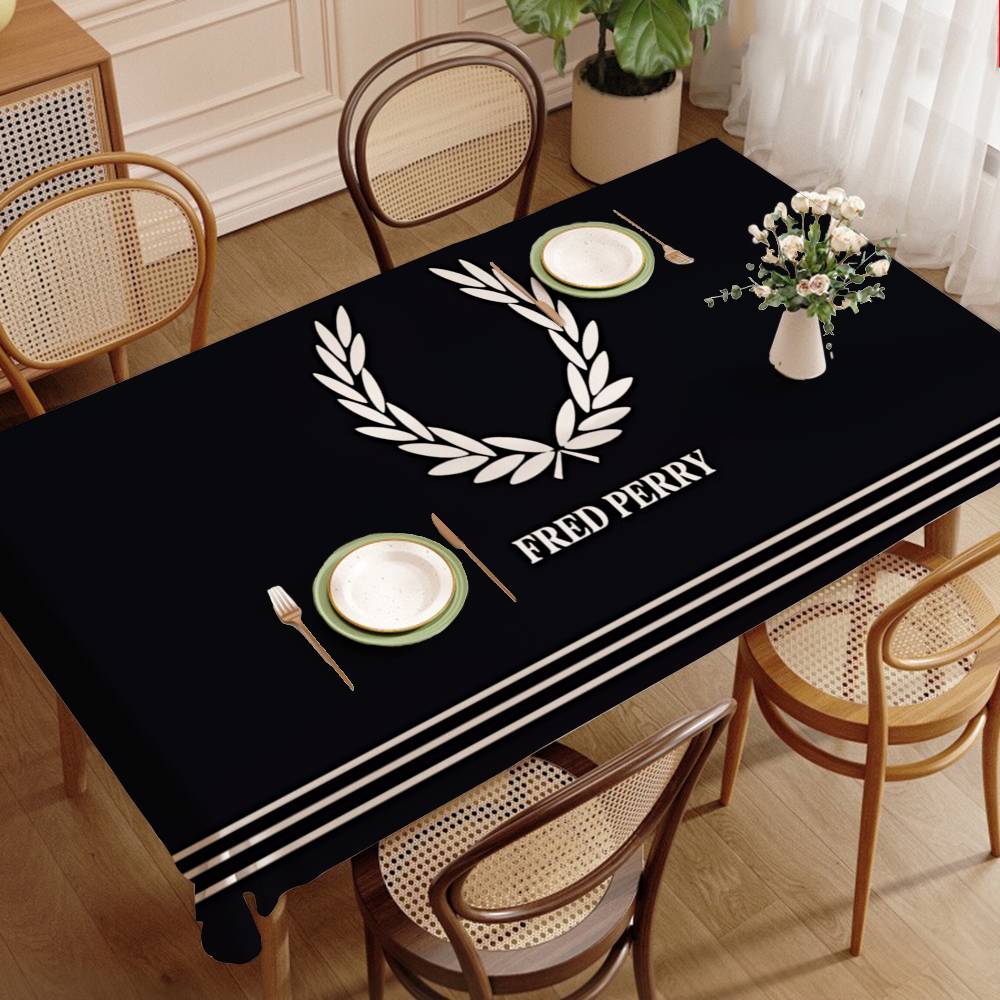 Obrus prostokątny z logo FRED  – Home Textiles Today Logo recenzja i cena
