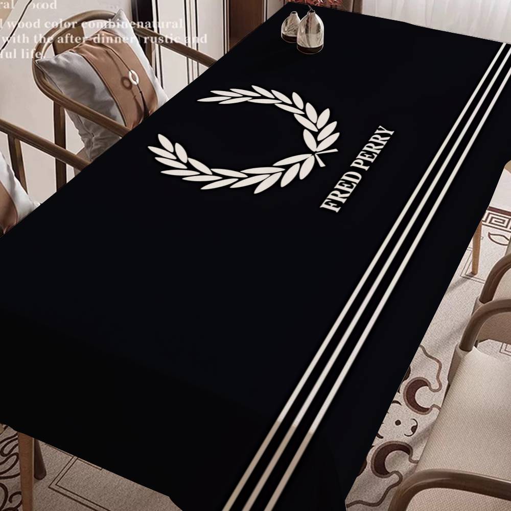 Obrus prostokątny z logo FRED  – Home Textiles Today Logo recenzja i cena
